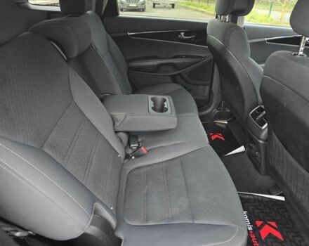 Красный Киа Соренто, объемом двигателя 2.4 л и пробегом 160 тыс. км за 12499 $, фото 23 на Automoto.ua