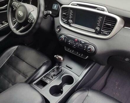 Красный Киа Соренто, объемом двигателя 2.4 л и пробегом 119 тыс. км за 15500 $, фото 4 на Automoto.ua