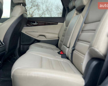 Красный Киа Соренто, объемом двигателя 2 л и пробегом 68 тыс. км за 17700 $, фото 18 на Automoto.ua