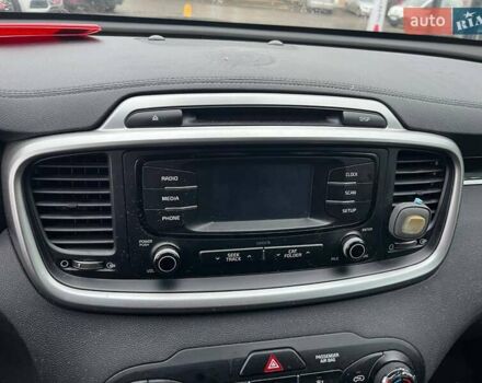 Красный Киа Соренто, объемом двигателя 2.4 л и пробегом 169 тыс. км за 9500 $, фото 18 на Automoto.ua