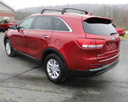 Красный Киа Соренто, объемом двигателя 2.4 л и пробегом 59 тыс. км за 6400 $, фото 5 на Automoto.ua