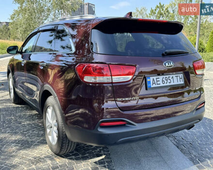 Червоний Кіа Соренто, об'ємом двигуна 2.4 л та пробігом 103 тис. км за 15100 $, фото 10 на Automoto.ua