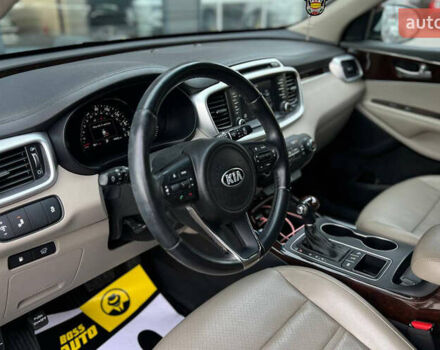 Красный Киа Соренто, объемом двигателя 2 л и пробегом 68 тыс. км за 17700 $, фото 7 на Automoto.ua