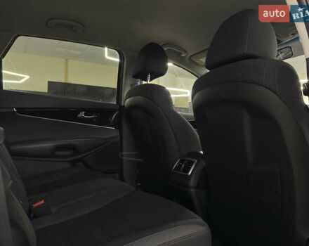 Красный Киа Соренто, объемом двигателя 2.36 л и пробегом 96 тыс. км за 17999 $, фото 20 на Automoto.ua