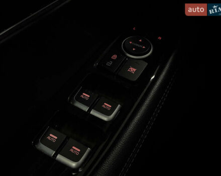 Красный Киа Соренто, объемом двигателя 2.36 л и пробегом 96 тыс. км за 17999 $, фото 23 на Automoto.ua