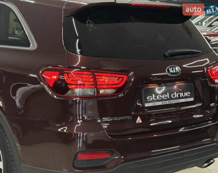 Красный Киа Соренто, объемом двигателя 2.36 л и пробегом 96 тыс. км за 17999 $, фото 12 на Automoto.ua