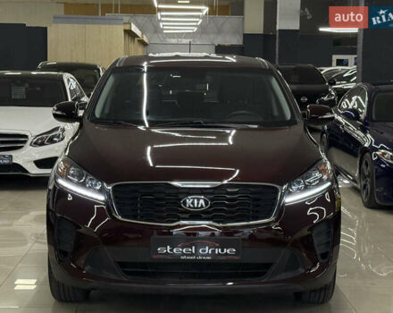 Красный Киа Соренто, объемом двигателя 2.36 л и пробегом 96 тыс. км за 17999 $, фото 2 на Automoto.ua