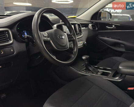 Красный Киа Соренто, объемом двигателя 2.36 л и пробегом 96 тыс. км за 17999 $, фото 16 на Automoto.ua