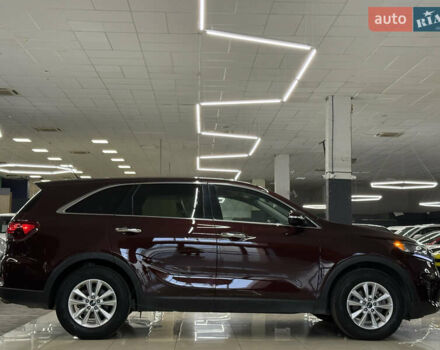 Красный Киа Соренто, объемом двигателя 2.36 л и пробегом 96 тыс. км за 17999 $, фото 5 на Automoto.ua