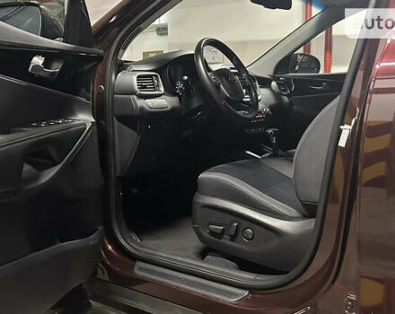 Красный Киа Соренто, объемом двигателя 2.36 л и пробегом 99 тыс. км за 18900 $, фото 28 на Automoto.ua