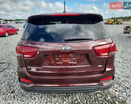 Червоний Кіа Соренто, об'ємом двигуна 2.4 л та пробігом 160 тис. км за 3800 $, фото 5 на Automoto.ua