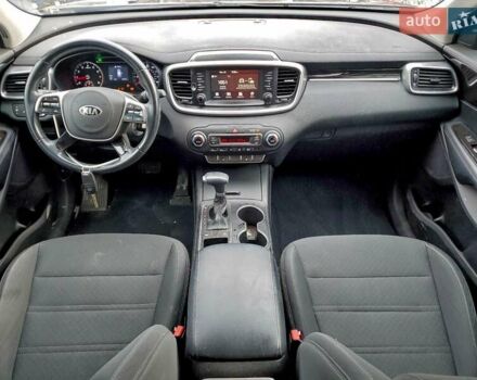 Красный Киа Соренто, объемом двигателя 2.4 л и пробегом 87 тыс. км за 3200 $, фото 7 на Automoto.ua