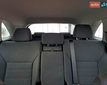 Красный Киа Соренто, объемом двигателя 2.4 л и пробегом 87 тыс. км за 3200 $, фото 10 на Automoto.ua