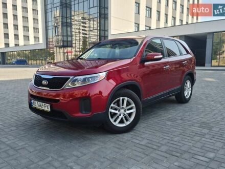 Киа Соренто 2014 в Днепре (Днепропетровске) на Automoto.ua Красный Киа Соренто, объемом двигателя 2.36 л и пробегом 220 тыс. км за 11750 $, фото 1 на Automoto.ua