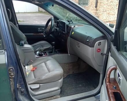 Киа Соренто, объемом двигателя 2.5 л и пробегом 300 тыс. км за 3200 $, фото 5 на Automoto.ua
