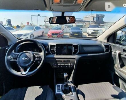 Киа Соренто, объемом двигателя 1.7 л и пробегом 179 тыс. км за 18500 $, фото 15 на Automoto.ua