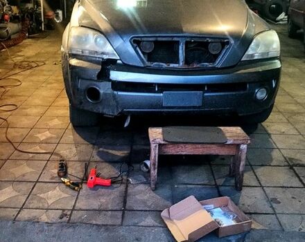 Киа Соренто, объемом двигателя 2.5 л и пробегом 200 тыс. км за 3000 $, фото 1 на Automoto.ua