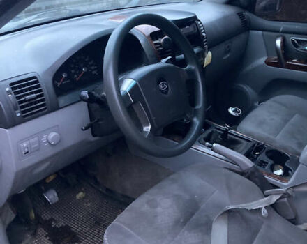 Киа Соренто, объемом двигателя 2.5 л и пробегом 300 тыс. км за 3000 $, фото 5 на Automoto.ua