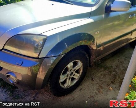 Киа Соренто, объемом двигателя 2.5 л и пробегом 221 тыс. км за 3900 $, фото 2 на Automoto.ua