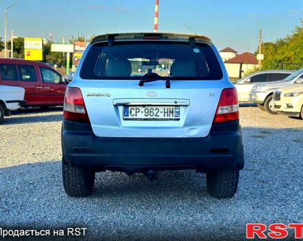 Киа Соренто, объемом двигателя 2.5 л и пробегом 280 тыс. км за 3600 $, фото 1 на Automoto.ua