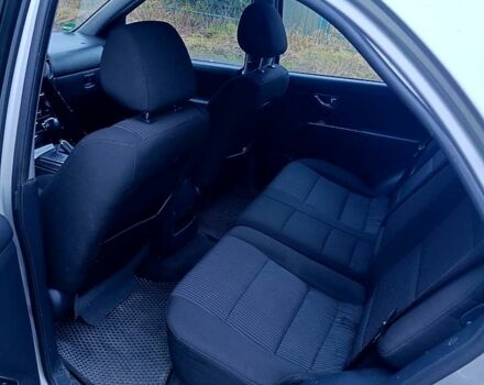 Киа Соренто, объемом двигателя 2.5 л и пробегом 270 тыс. км за 3300 $, фото 9 на Automoto.ua