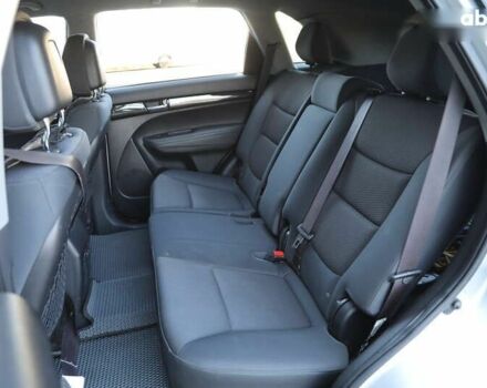 Киа Соренто, объемом двигателя 0 л и пробегом 211 тыс. км за 12000 $, фото 5 на Automoto.ua