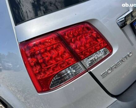 Кіа Соренто, об'ємом двигуна 2 л та пробігом 242 тис. км за 12700 $, фото 10 на Automoto.ua