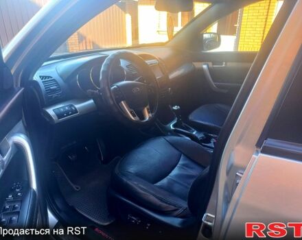 Киа Соренто, объемом двигателя 2.2 л и пробегом 180 тыс. км за 12700 $, фото 3 на Automoto.ua