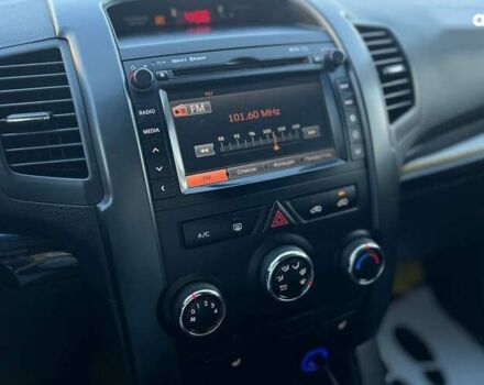 Кіа Соренто, об'ємом двигуна 0 л та пробігом 304 тис. км за 10600 $, фото 17 на Automoto.ua