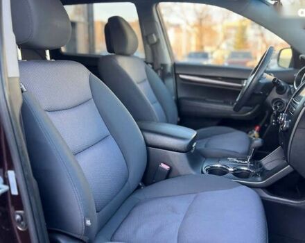 Кіа Соренто, об'ємом двигуна 0 л та пробігом 304 тис. км за 10600 $, фото 20 на Automoto.ua