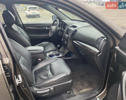 Киа Соренто, объемом двигателя 2.4 л и пробегом 260 тыс. км за 11200 $, фото 7 на Automoto.ua