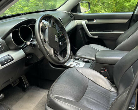 Киа Соренто, объемом двигателя 2.2 л и пробегом 259 тыс. км за 13400 $, фото 12 на Automoto.ua