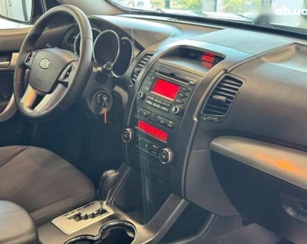 Кіа Соренто, об'ємом двигуна 2.2 л та пробігом 151 тис. км за 13690 $, фото 27 на Automoto.ua