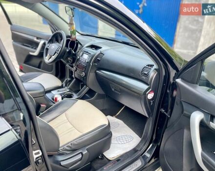 Кіа Соренто, об'ємом двигуна 2.2 л та пробігом 201 тис. км за 14000 $, фото 9 на Automoto.ua