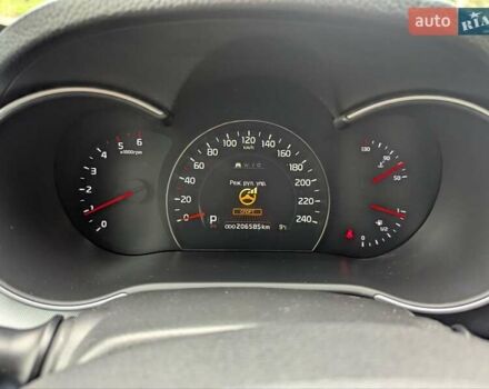 Кіа Соренто, об'ємом двигуна 2.2 л та пробігом 206 тис. км за 17000 $, фото 28 на Automoto.ua