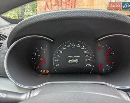 Кіа Соренто, об'ємом двигуна 2.2 л та пробігом 206 тис. км за 17000 $, фото 29 на Automoto.ua