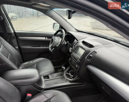 Киа Соренто, объемом двигателя 2.2 л и пробегом 179 тыс. км за 15300 $, фото 12 на Automoto.ua