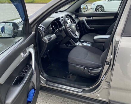 Киа Соренто, объемом двигателя 2.4 л и пробегом 188 тыс. км за 11999 $, фото 16 на Automoto.ua