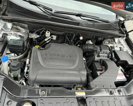 Киа Соренто, объемом двигателя 2.2 л и пробегом 83 тыс. км за 16200 $, фото 7 на Automoto.ua
