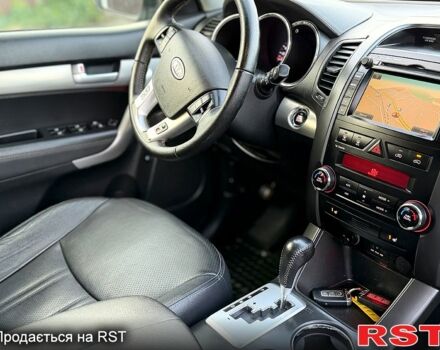 Киа Соренто, объемом двигателя 2.2 л и пробегом 189 тыс. км за 15700 $, фото 8 на Automoto.ua