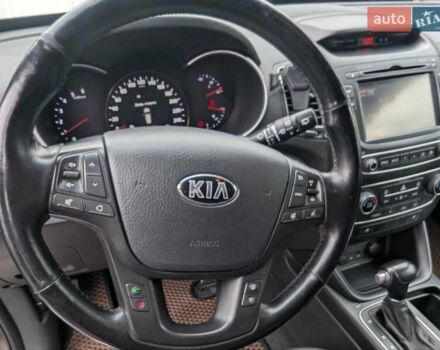 Кіа Соренто, об'ємом двигуна 2.2 л та пробігом 206 тис. км за 17000 $, фото 18 на Automoto.ua
