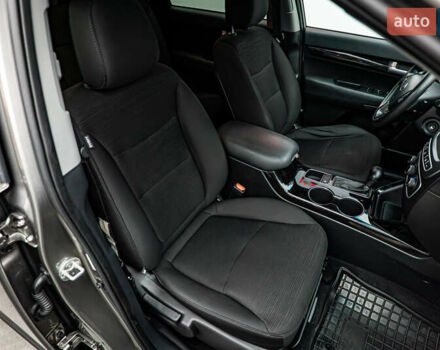Киа Соренто, объемом двигателя 2.4 л и пробегом 180 тыс. км за 11717 $, фото 12 на Automoto.ua