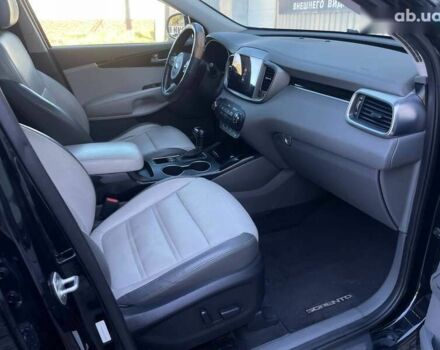 Киа Соренто, объемом двигателя 3.3 л и пробегом 217 тыс. км за 13199 $, фото 24 на Automoto.ua