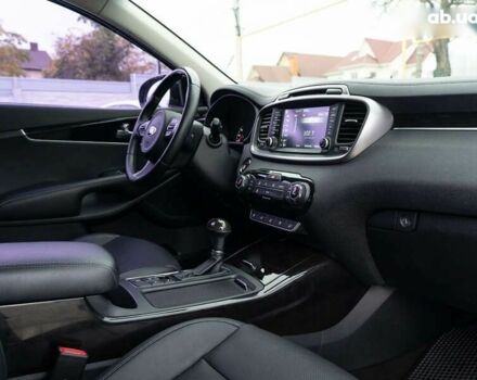 Кіа Соренто, об'ємом двигуна 2 л та пробігом 169 тис. км за 20500 $, фото 22 на Automoto.ua