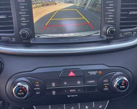 Киа Соренто, объемом двигателя 0 л и пробегом 105 тыс. км за 16500 $, фото 5 на Automoto.ua