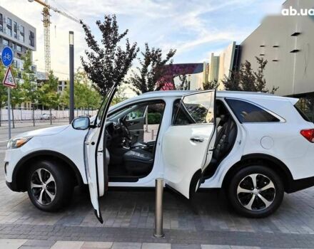 Кіа Соренто, об'ємом двигуна 2 л та пробігом 187 тис. км за 12990 $, фото 9 на Automoto.ua
