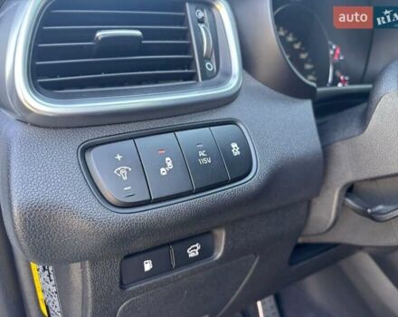 Киа Соренто, объемом двигателя 0 л и пробегом 105 тыс. км за 16500 $, фото 8 на Automoto.ua