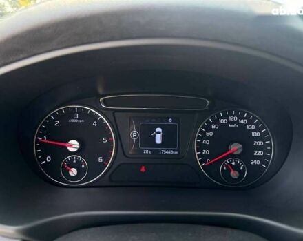 Кіа Соренто, об'ємом двигуна 2 л та пробігом 175 тис. км за 21500 $, фото 13 на Automoto.ua