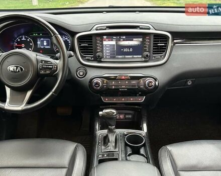 Киа Соренто, объемом двигателя 2 л и пробегом 190 тыс. км за 17999 $, фото 23 на Automoto.ua