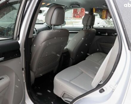 Киа Соренто, объемом двигателя 2.4 л и пробегом 77 тыс. км за 12900 $, фото 4 на Automoto.ua